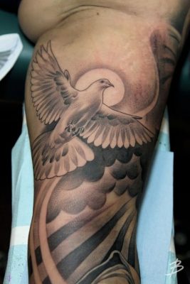 Hình xăm chim bồ câu ý nghĩa và phác thảo các hình xăm dành cho nam và nữ hình  xăm chim bồ câu trên cánh tay trên cổ tay cổ tay và