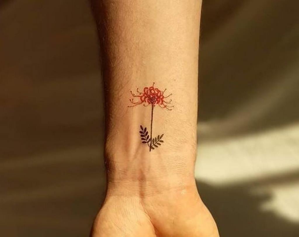 Douyin  Hình xăm hoa bỉ ngạn trên vai cực đẹp  Beautiful tattoo of  birches flower on shoulder  YouTube