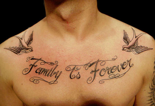 Hình xăm chữ Family is forever
