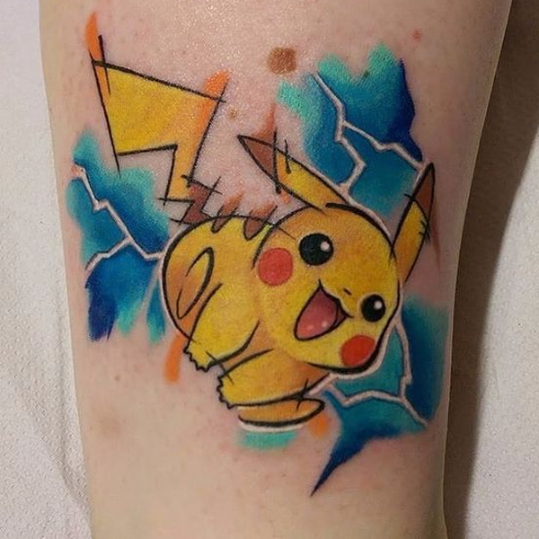 Hình xăm pikachu đáng yêu hoạt bát trên chân